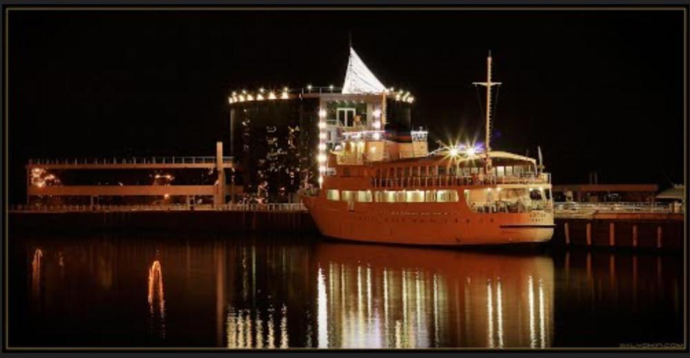 Eye Of The Sea Botel *